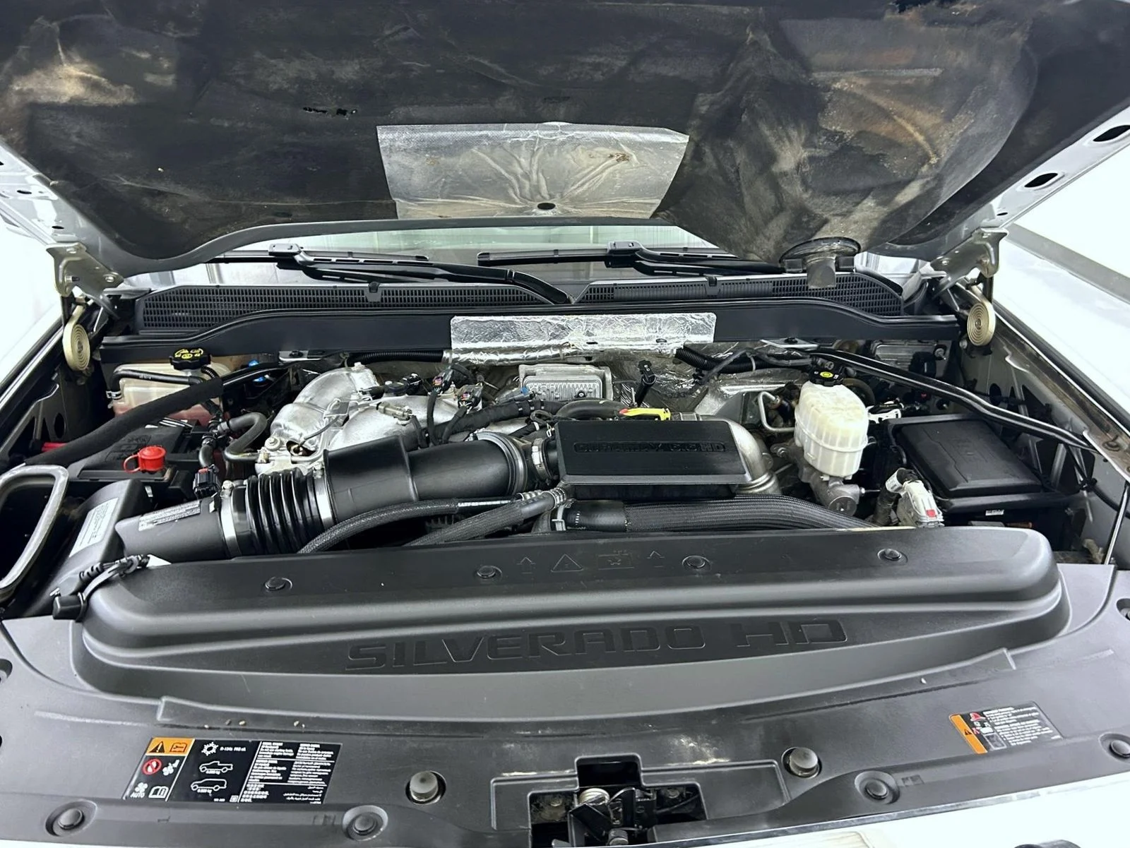 Used 2019 Silver Chevrolet LTZ image 25