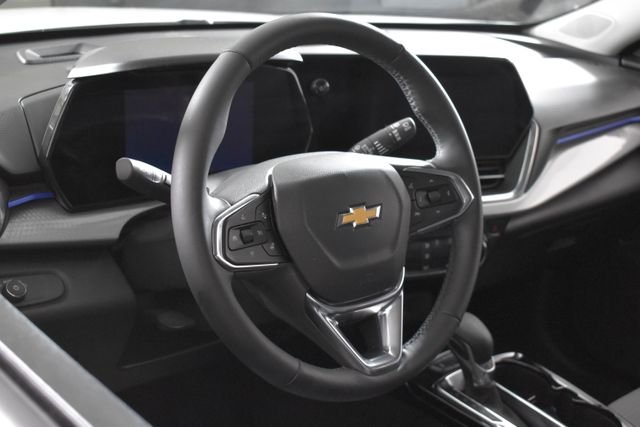 Used 2024 White Chevrolet LT image 19