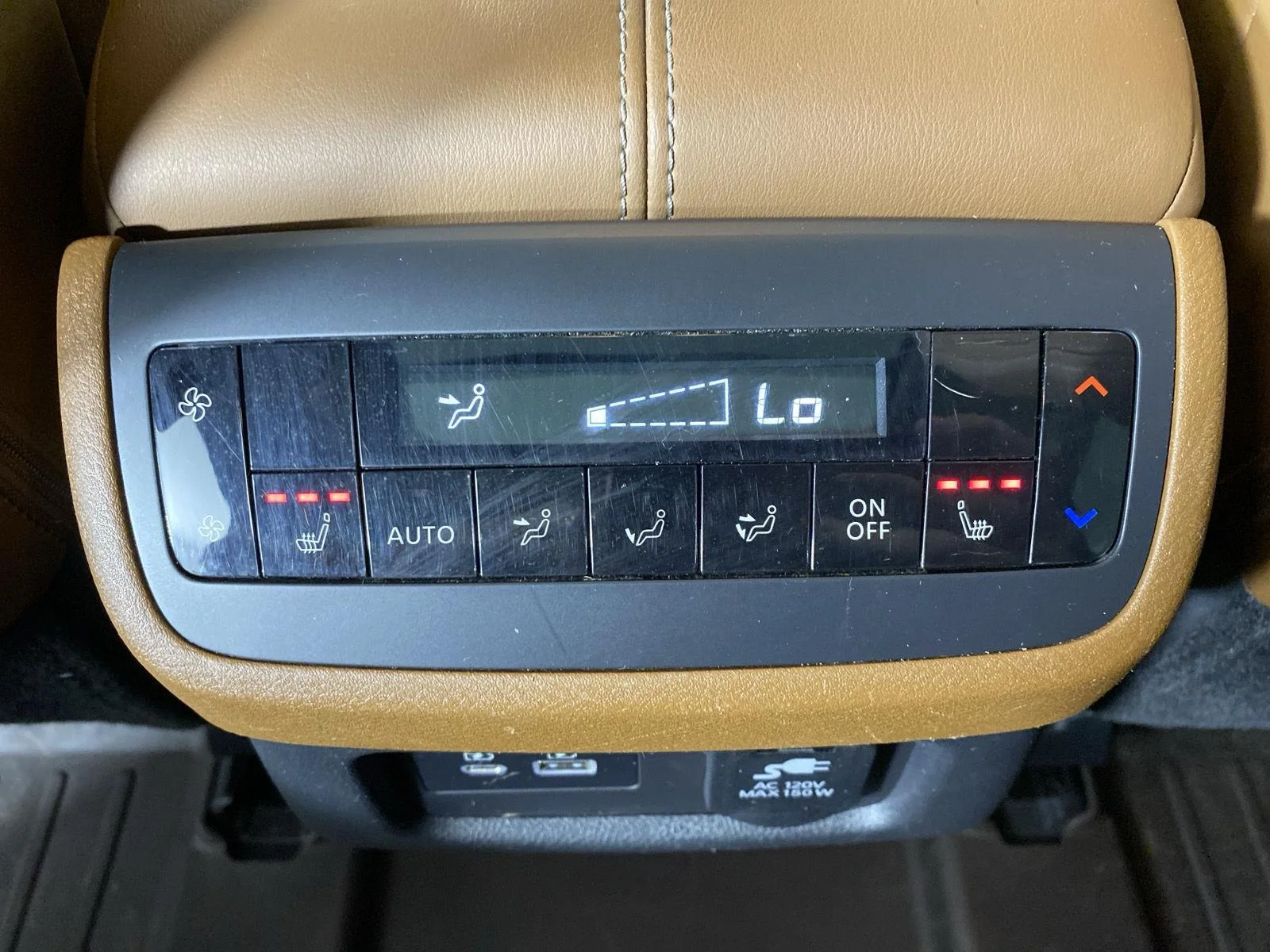 Used 2023 Obsidian Green Pearl Nissan Platinum image 29