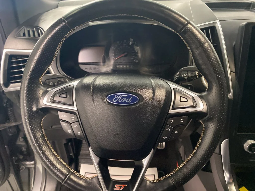 Used 2022 Gray Ford ST image 18