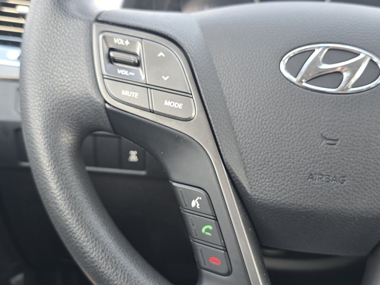 Used 2018 Silver Hyundai  image 32