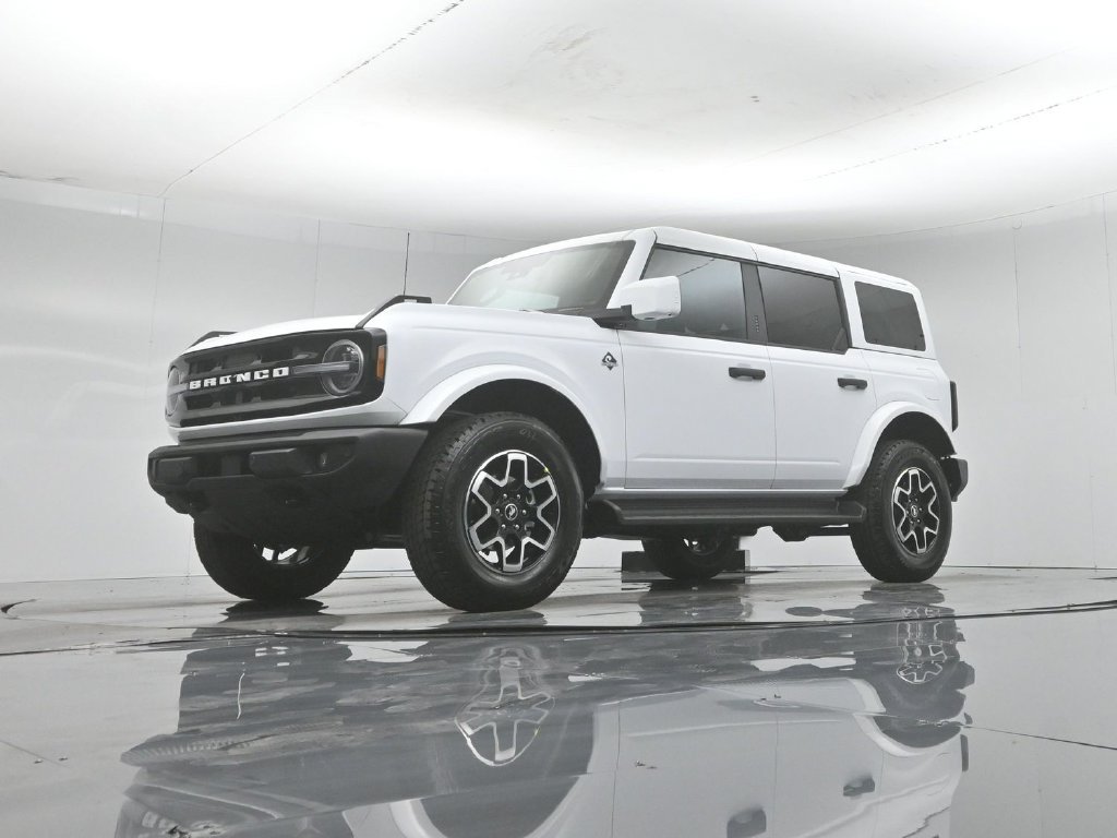 New 2026 Oxford White Ford Outer Banks image 44
