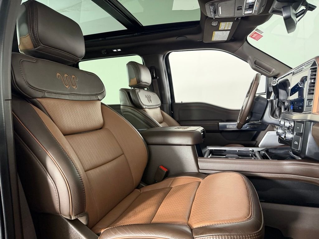 Used 2025 Black Ford King Ranch image 32