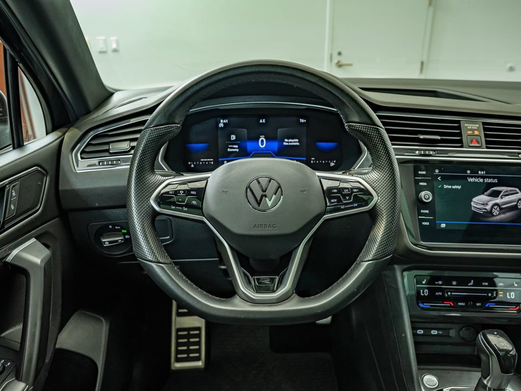 Used 2023 Deep Black Pearl Volkswagen 2.0T SE R-Line Black image 23