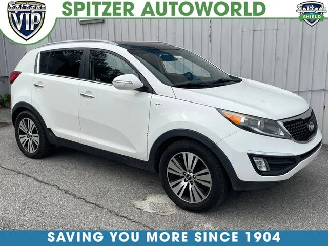 Used 2016 White Kia EX image 1