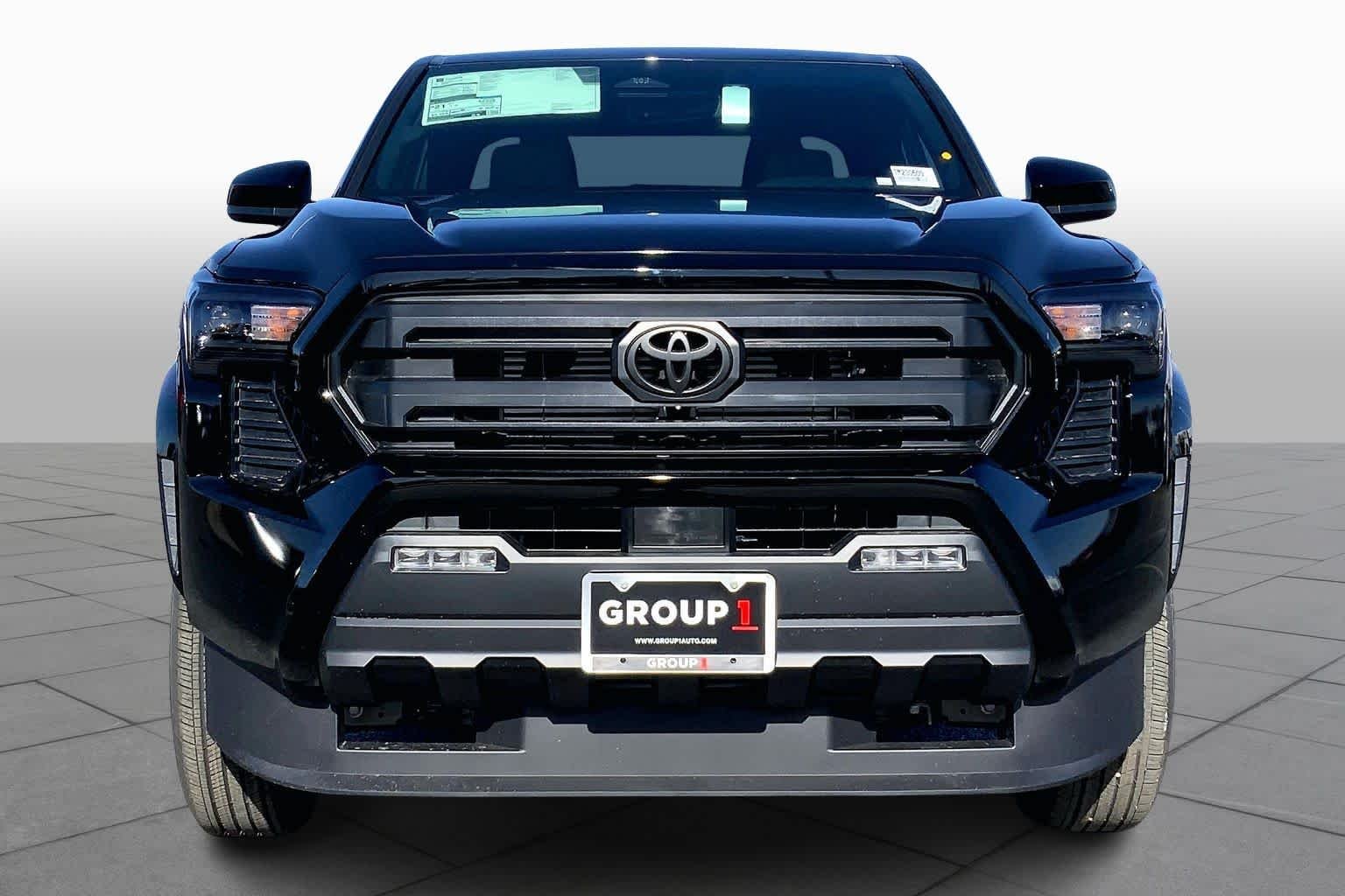 2026 Toyota Tacoma SR5 - Photo 3