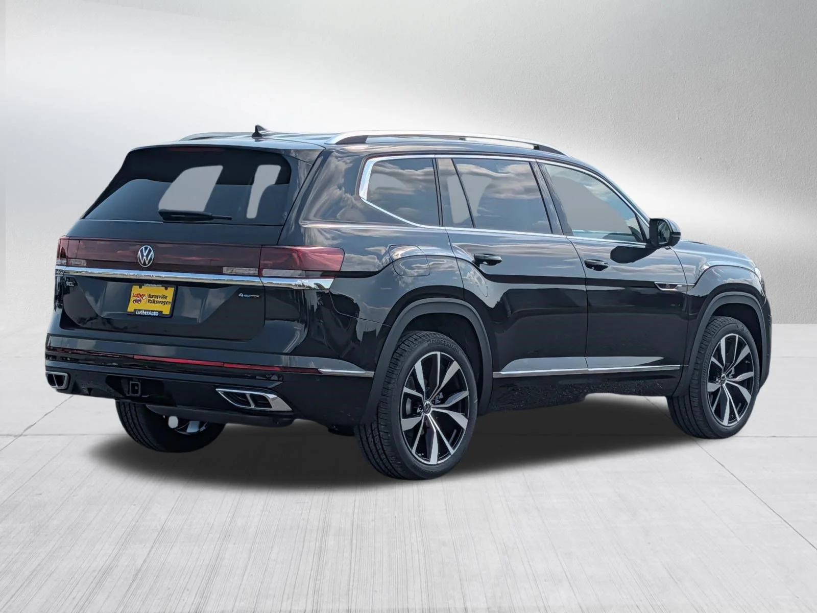 New 2026 Deep Black Pearl Volkswagen 2.0T SEL Premium R-Line image 4