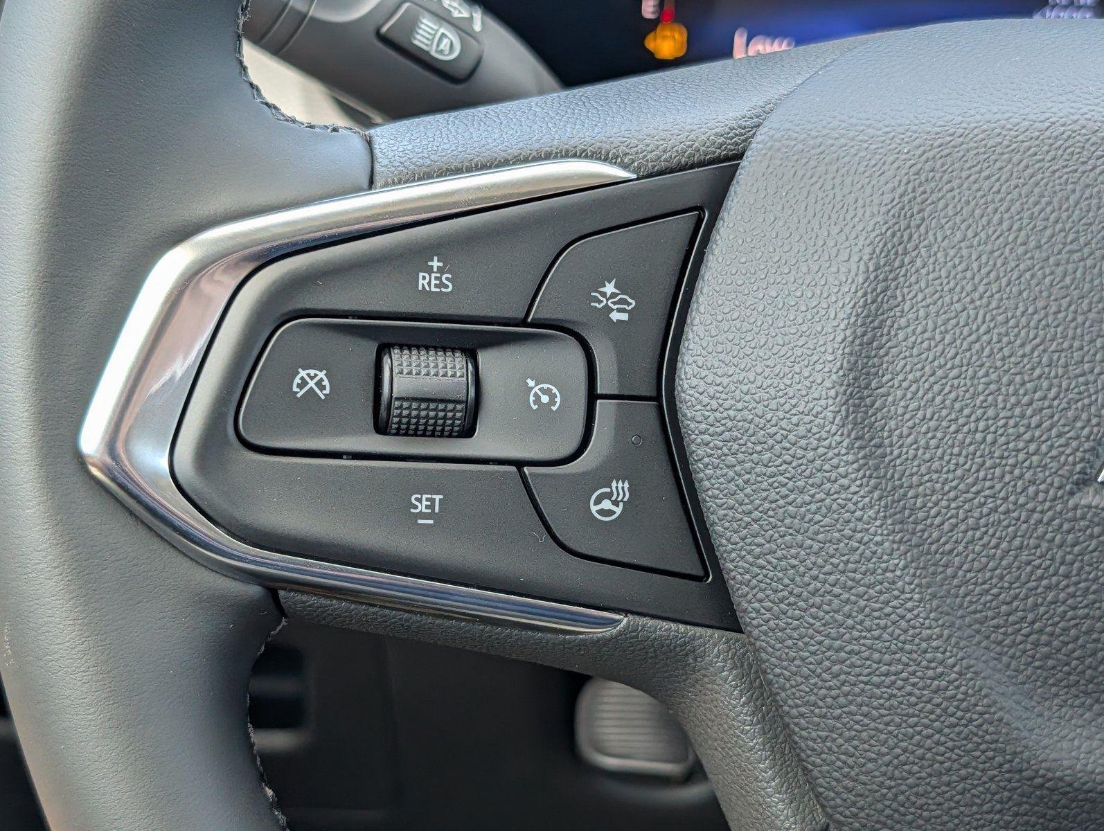 New 2026 Summit White Chevrolet LT image 24