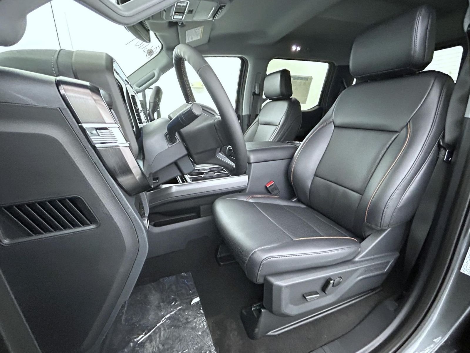 New 2026 Carbonized Gray Metallic Ford Lariat image 10