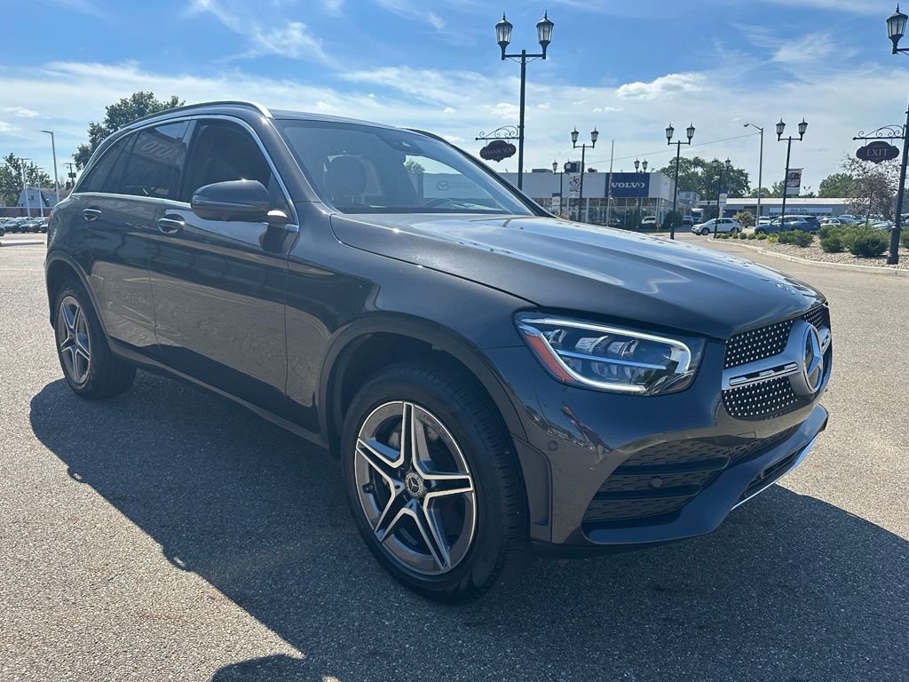 Used 2022 Gray Mercedes-Benz GLC 300 image 3