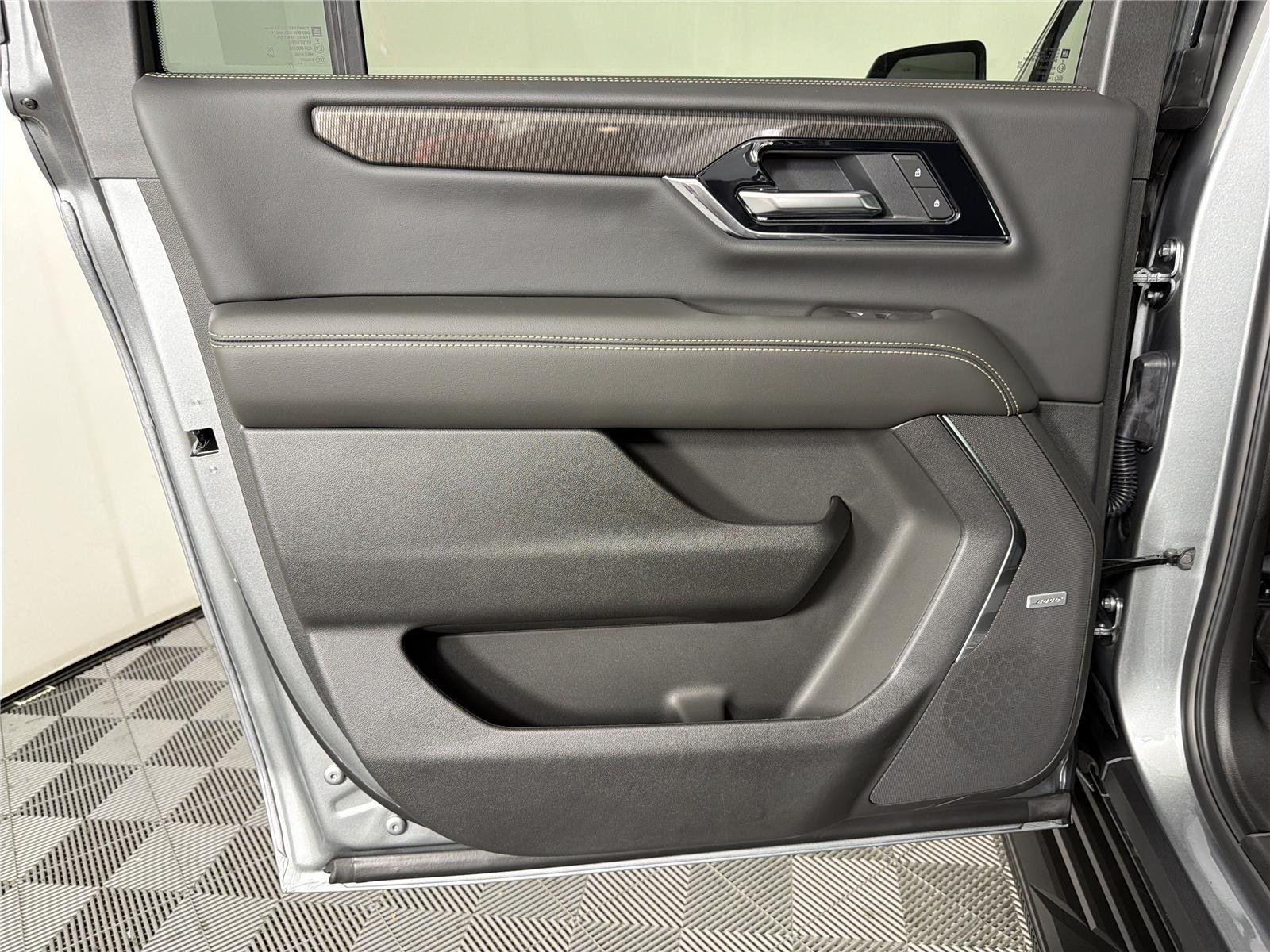 2026 GMC Yukon XL Elevation - Photo 23