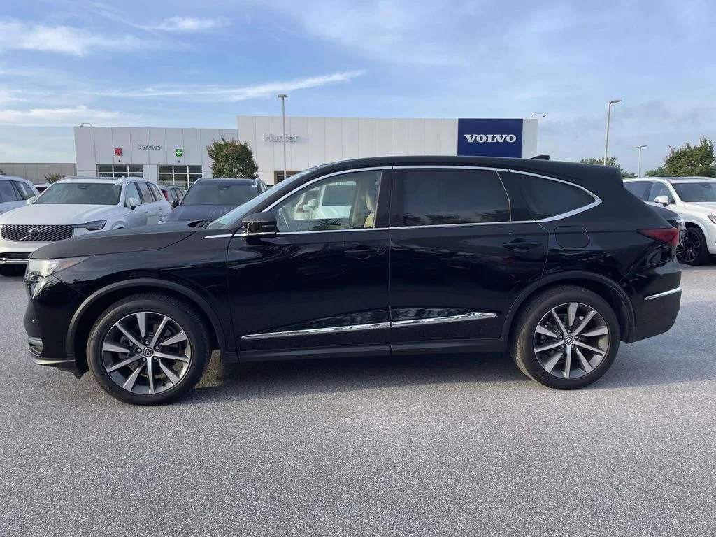 Used 2025 Black Acura w/Technology Package image 25