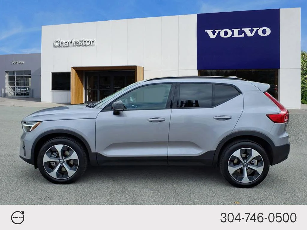 2026 Volvo XC40 Plus - Photo 6