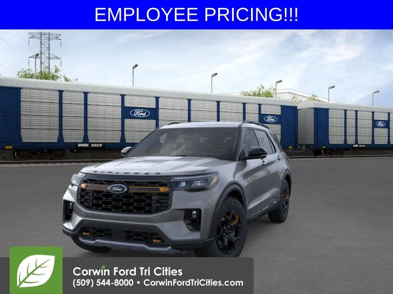 New 2026 Carbonized Gray Metallic Ford Tremor image 3