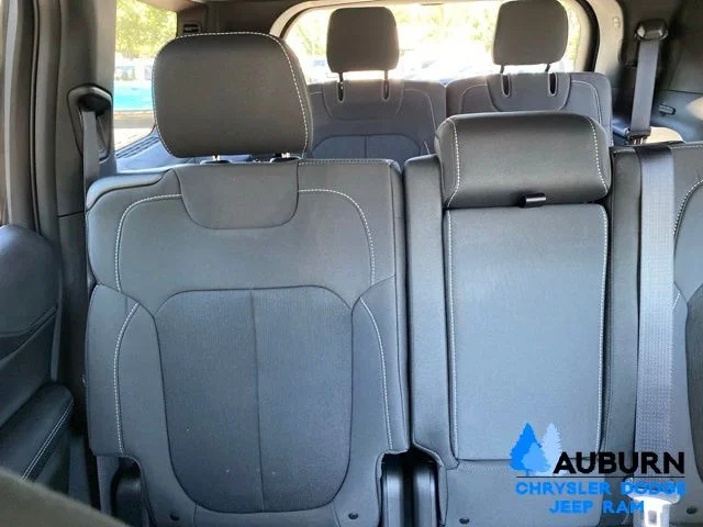 New 2026 Bright White Clearcoat Jeep Laredo X image 22