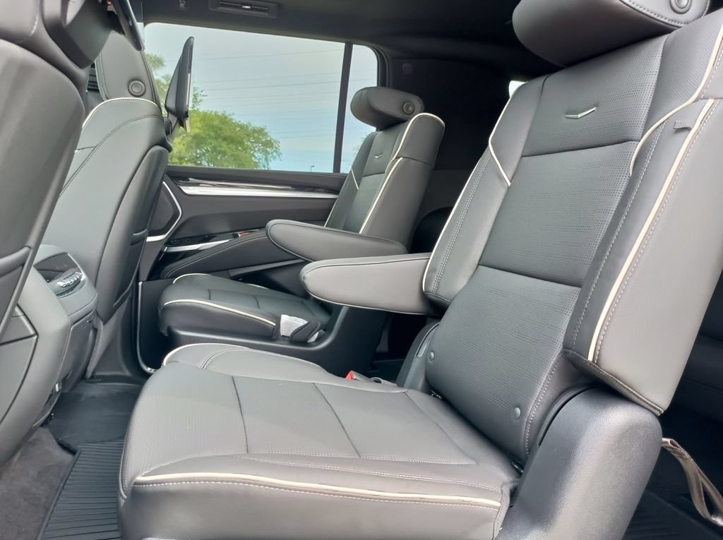 2026 Cadillac Escalade ESV Sport - Photo 38