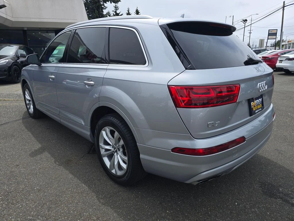 Used 2019 Silver Audi 55 Premium image 4