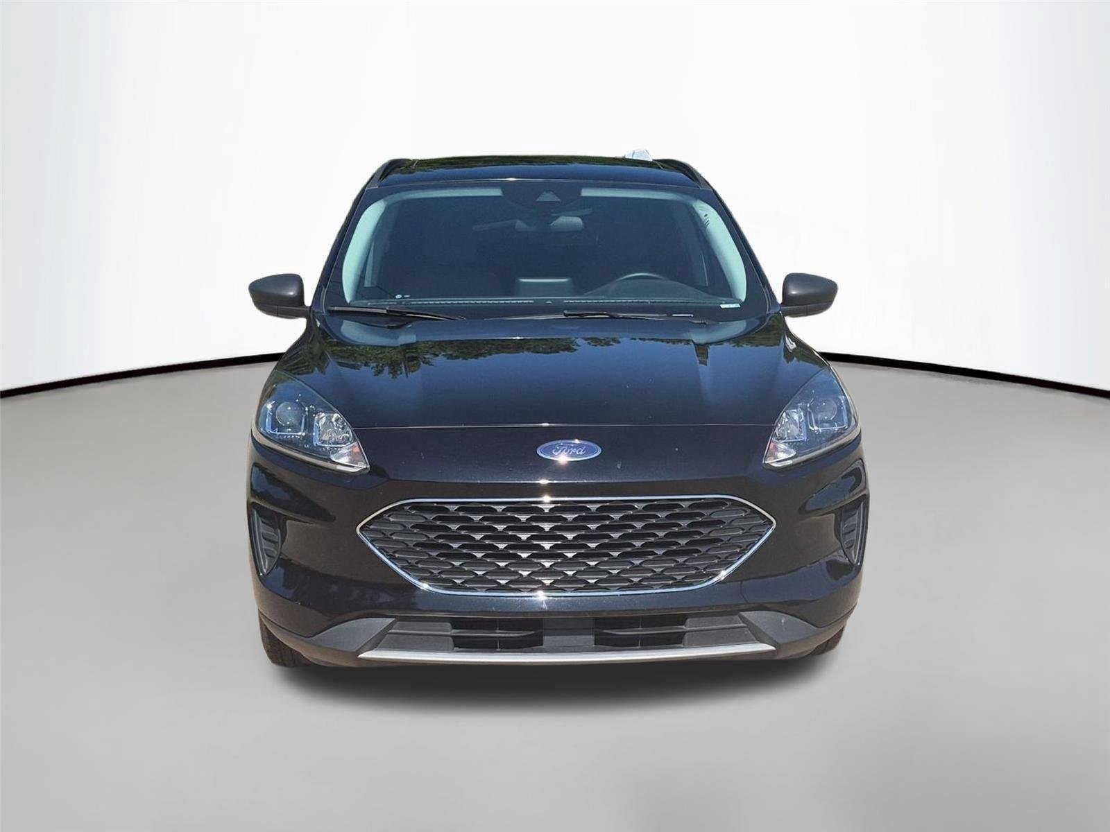 Used 2022 Agate Black Metallic Ford SE image 8