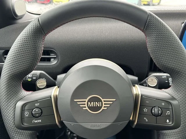 New 2026 British Racing Green IV Met MINI Iconic image 18