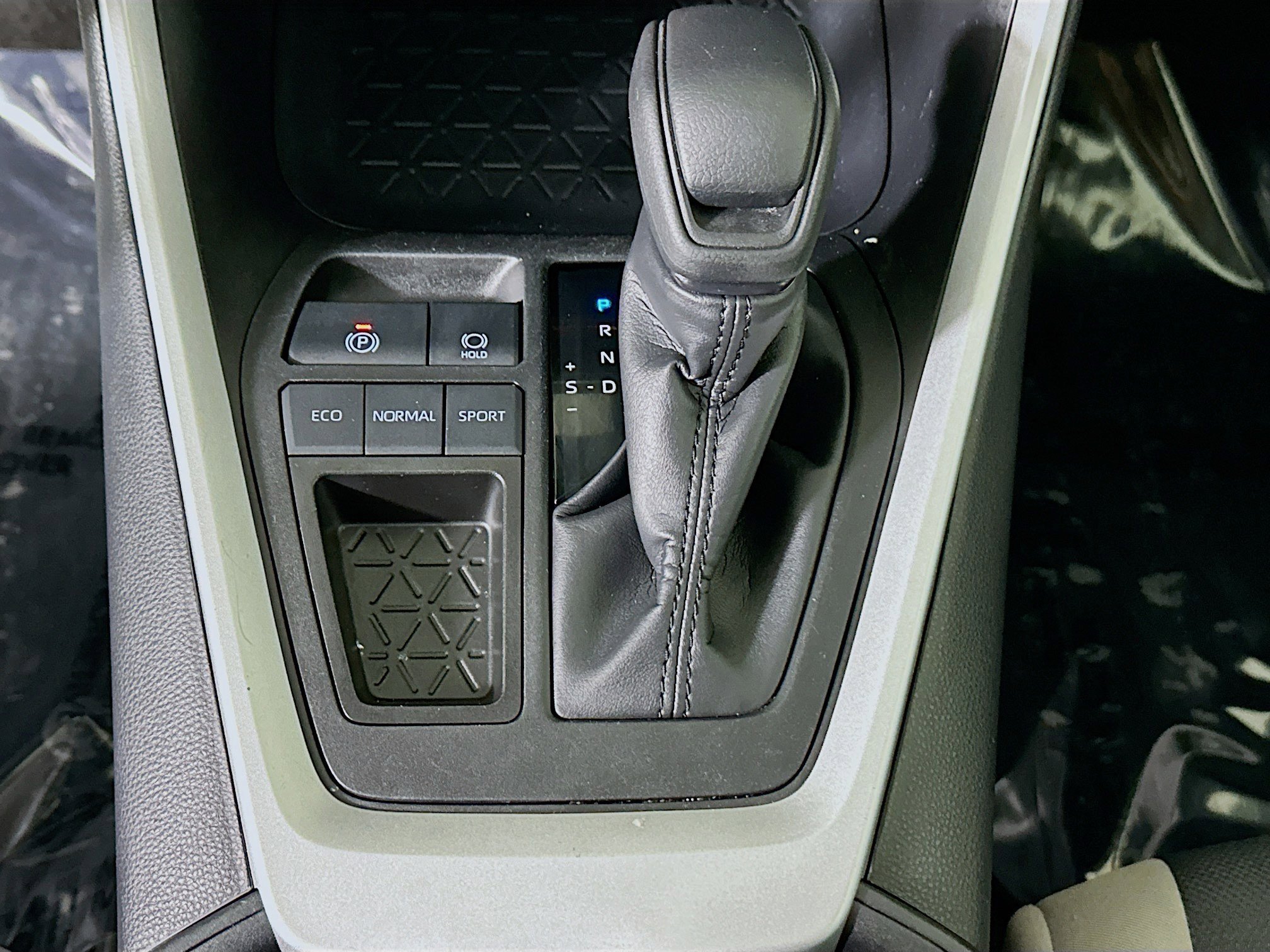 Used 2025 Midnight Black Metallic Toyota XLE image 21