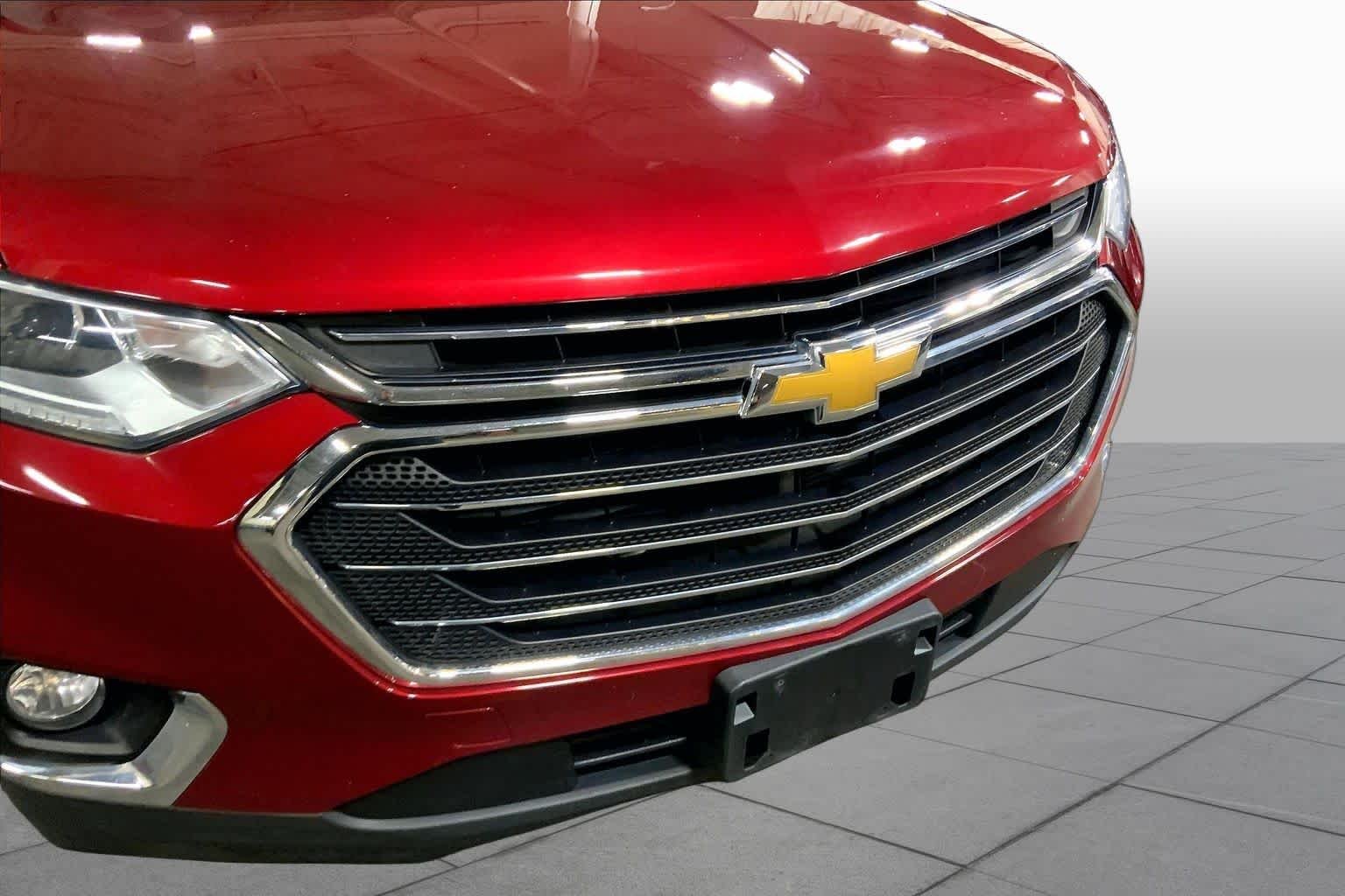 Used 2018 Cajun Red Tintcoat Chevrolet LT Cloth image 30