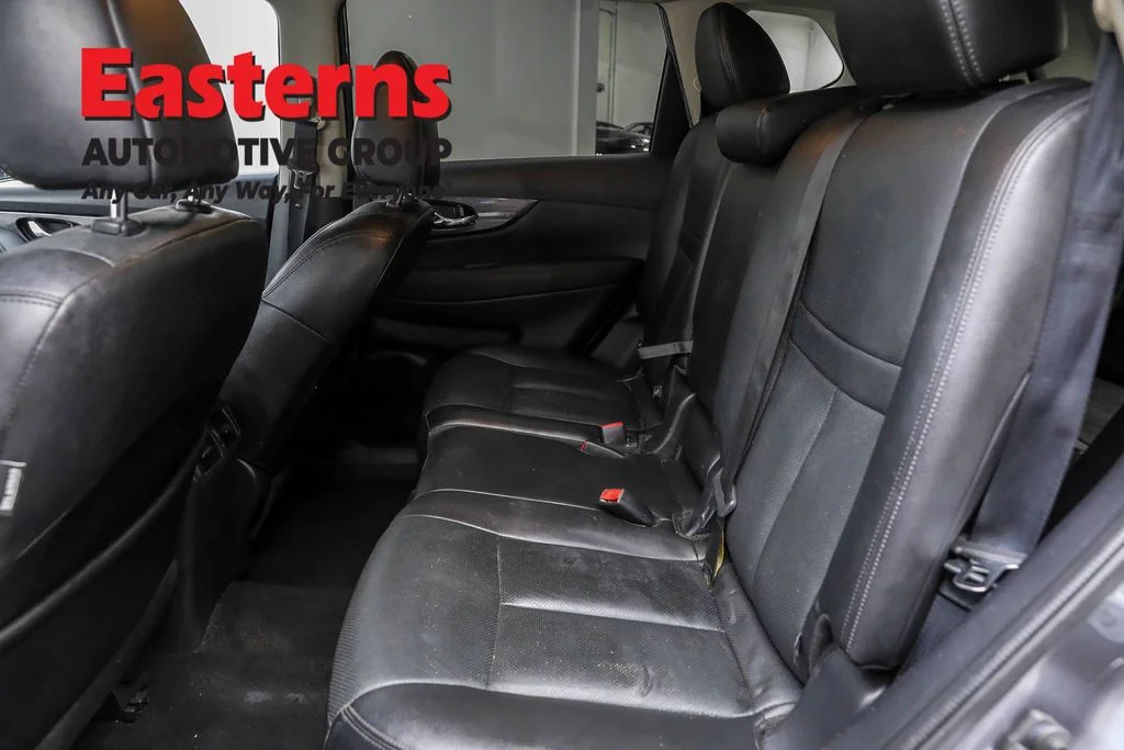 Used 2016 Gray Nissan SL image 20