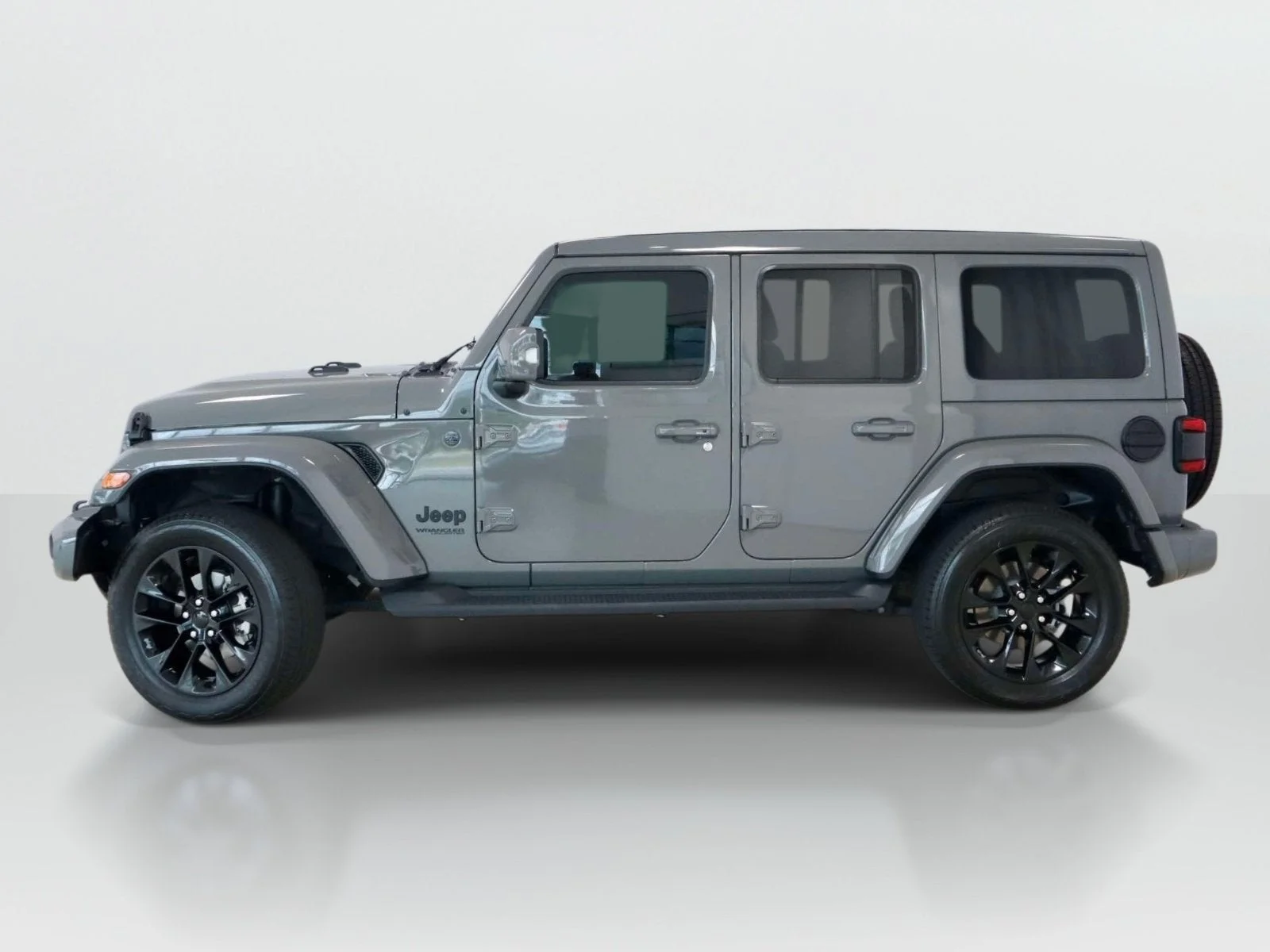 Used 2022 Sting-Gray Clearcoat Jeep Unlimited High Altitude image 2