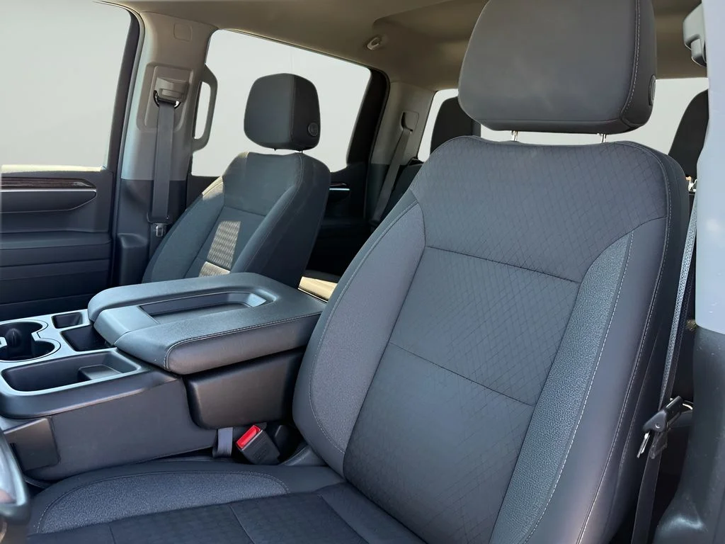Used 2024 Summit White GMC SLE image 24