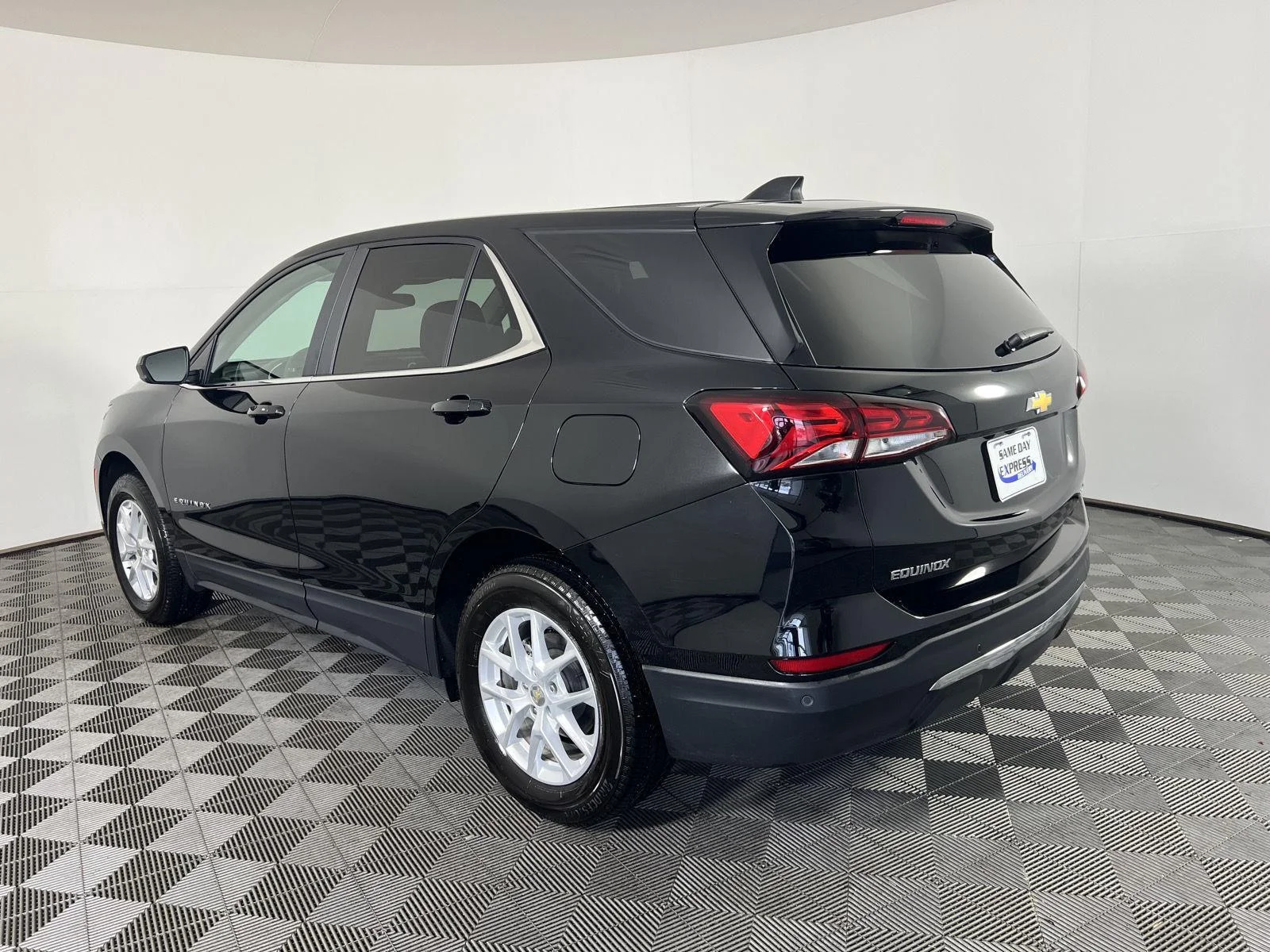Used 2024 Mosaic Black Metallic Chevrolet LT image 26