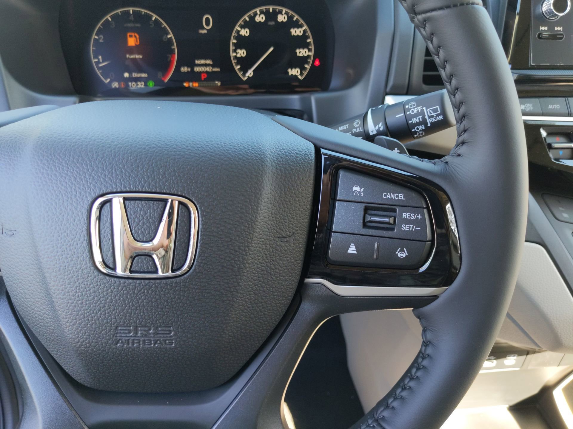 New 2026 Platinum White Pearl Honda EX-L image 31