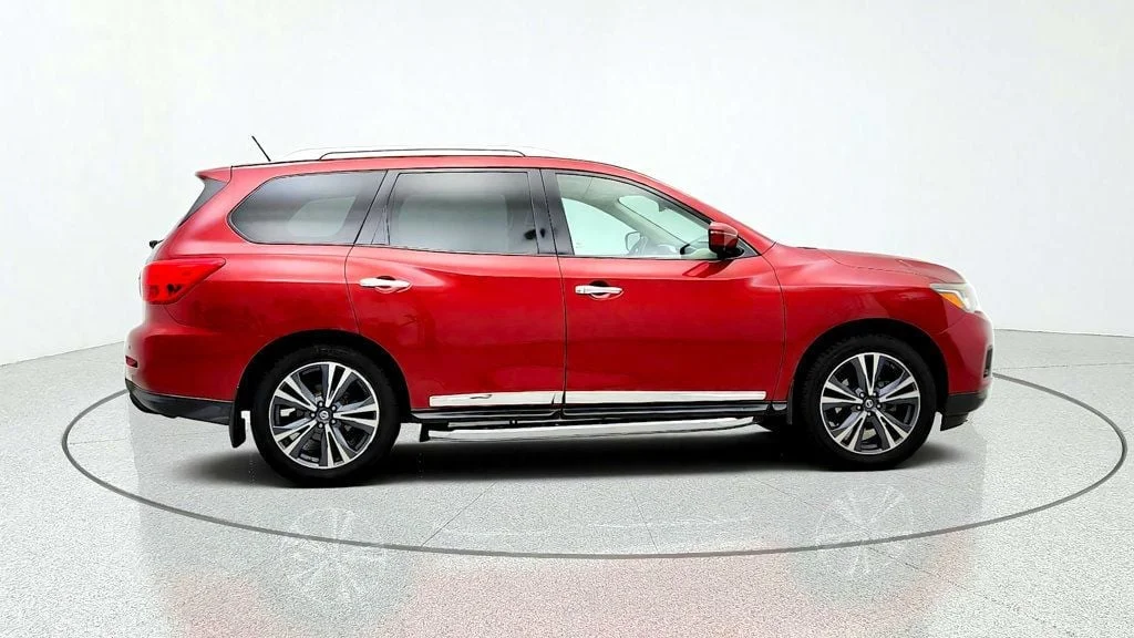 Used 2017 Not Specified Nissan 4x4 Platinum image 4