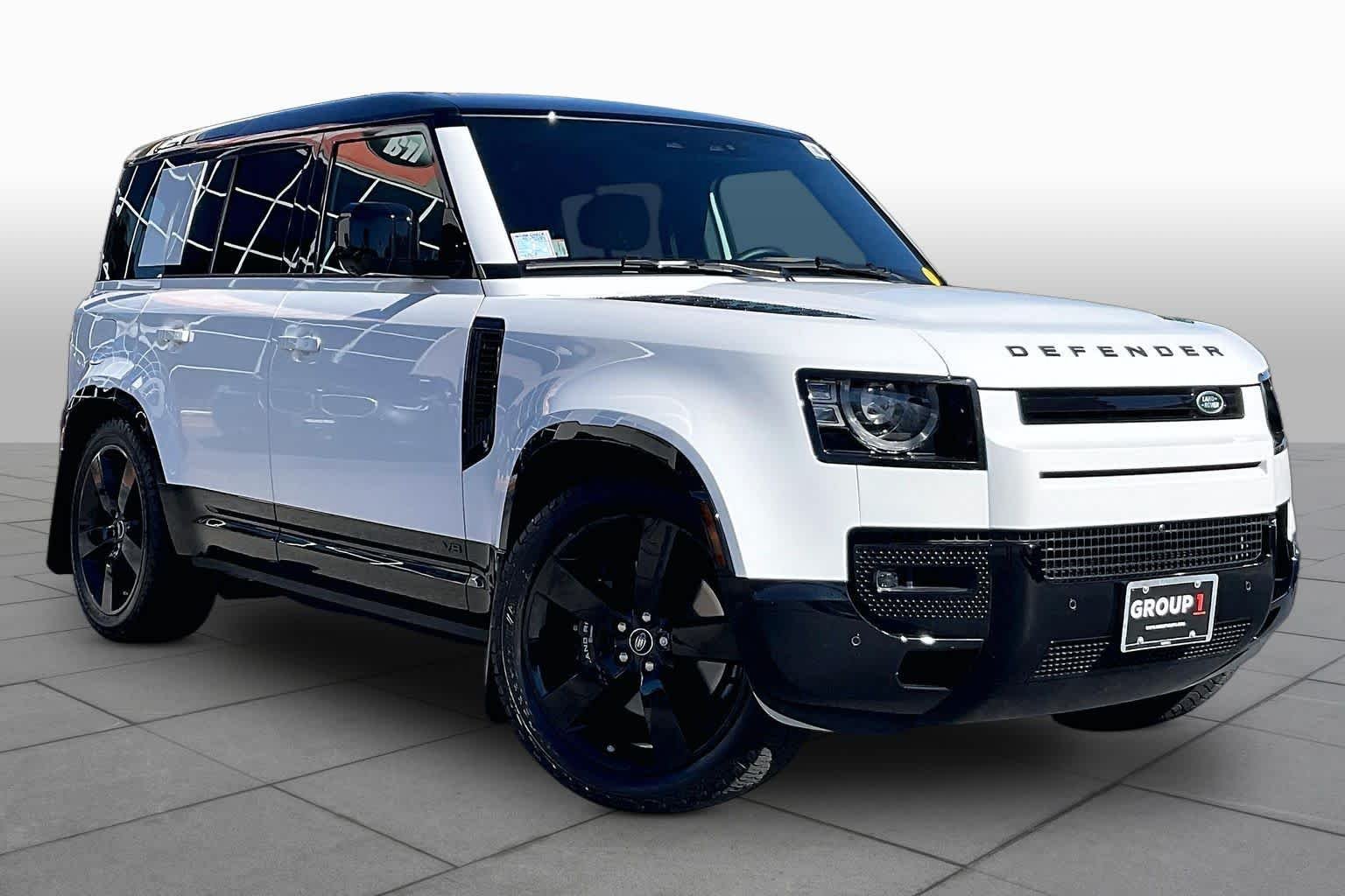 Used 2025 Fuji White Land Rover V8 image 2