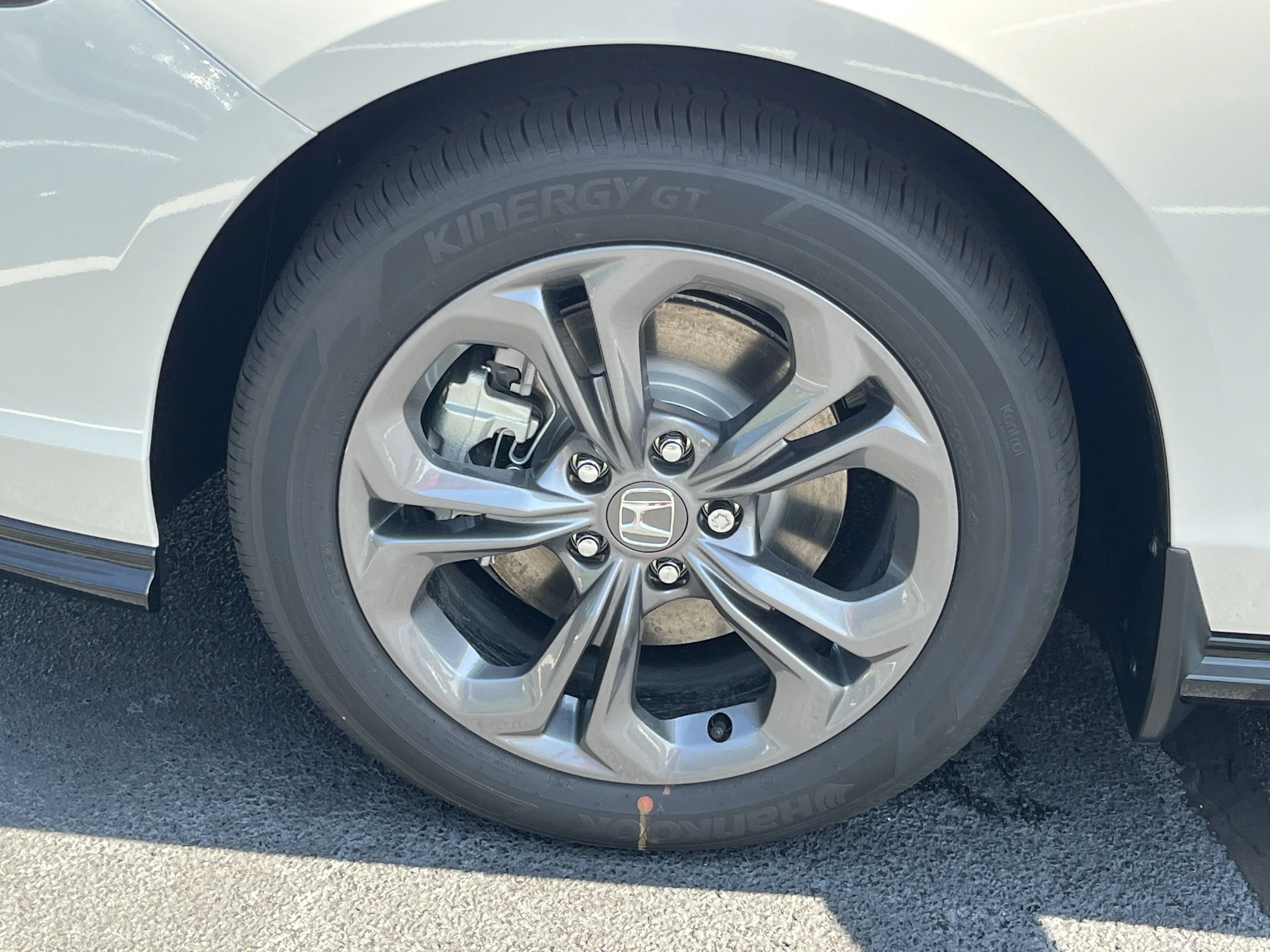 2025 Honda Accord Hybrid EX-L - Photo 30