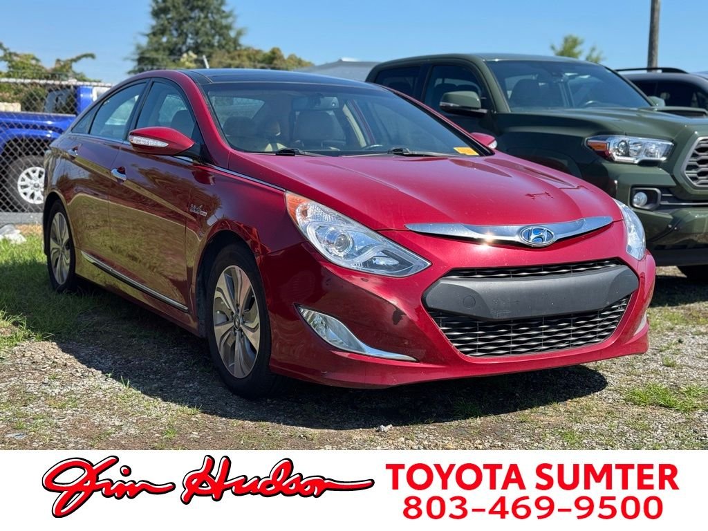 Used 2015 Red Hyundai Limited image 1