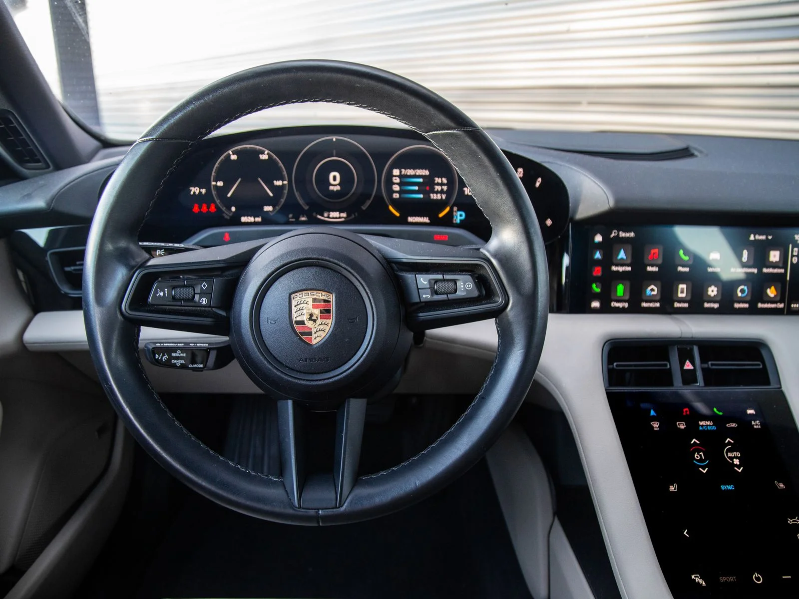 Certified Used 2024  Porsche  image 11