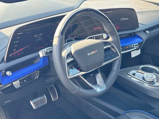 2026 Cadillac OPTIQ V-Series - Photo 18