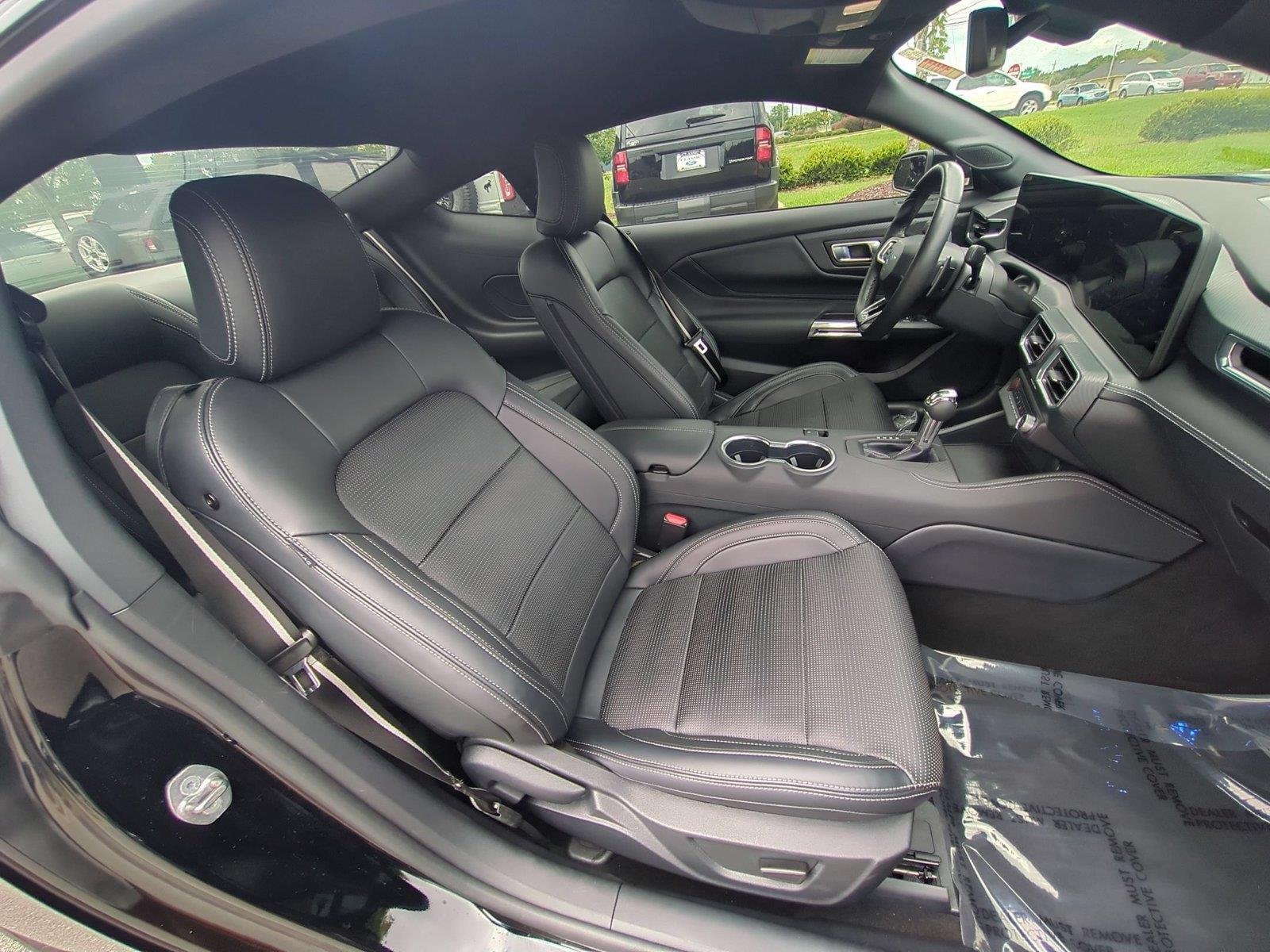 Used 2025 Shadow Black Ford GT Premium image 34