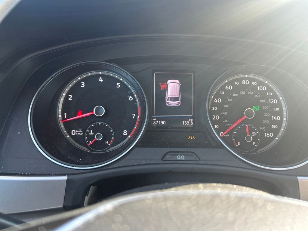 Used 2018 Blue Volkswagen SEL image 1
