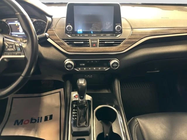 Used 2020 Pearl White Tricoat Nissan 2.5 SL image 11