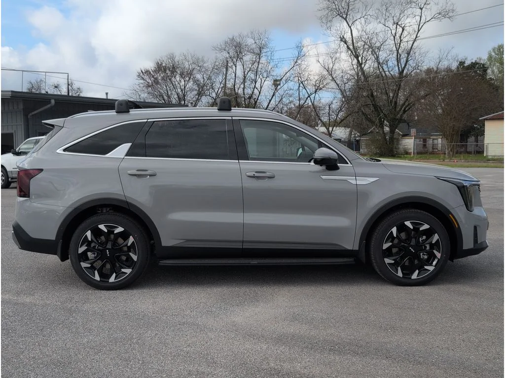 New 2026 Wolf Gray Kia SX image 6