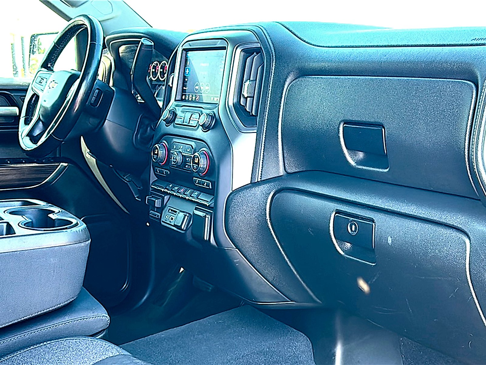 Used 2019 HAVANA BROWN METALLIC Chevrolet LT image 23