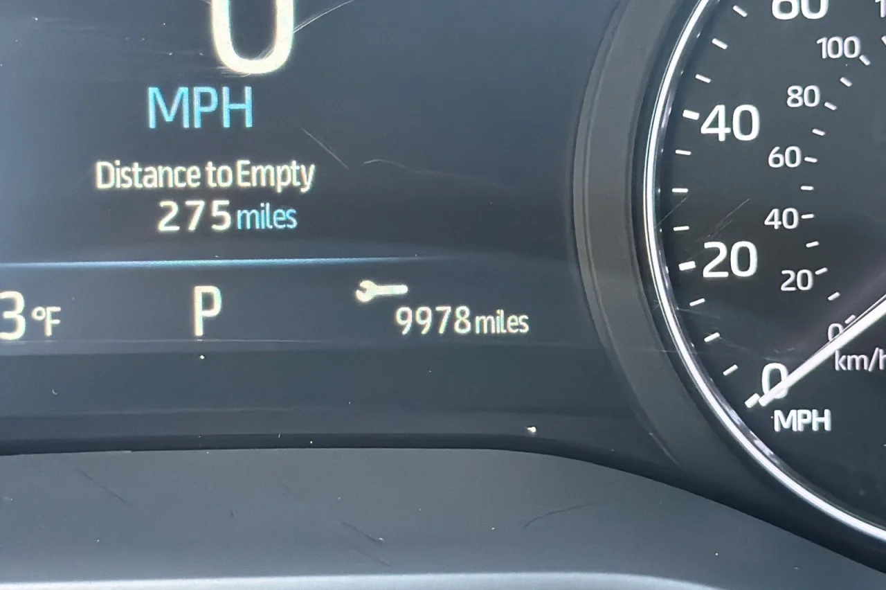 Used 2023 CELESTIAL SILVER Toyota Platinum image 27