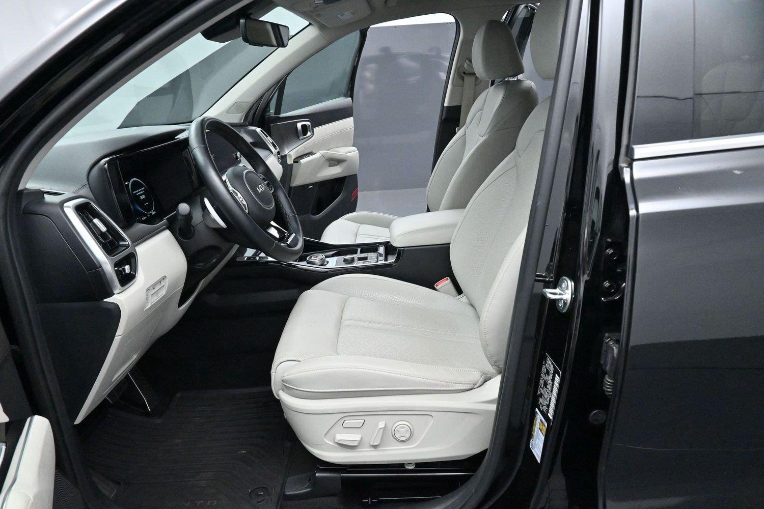 Used 2023 Black Kia SX Prestige image 15