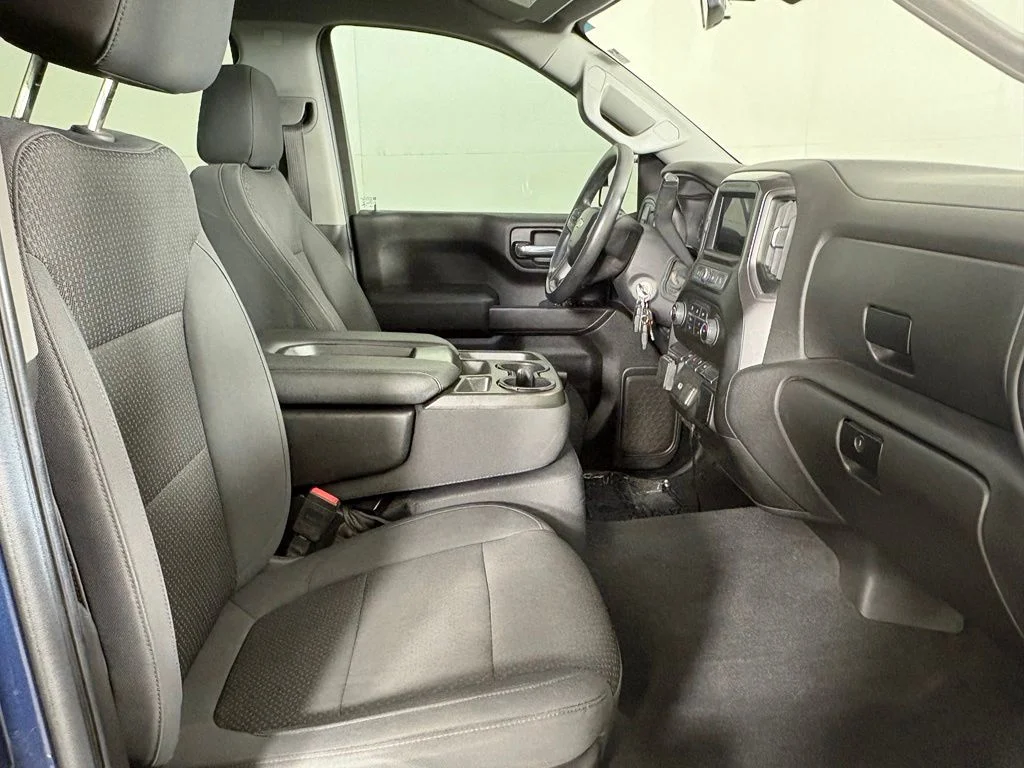 Used 2020 Blue Chevrolet Custom image 18