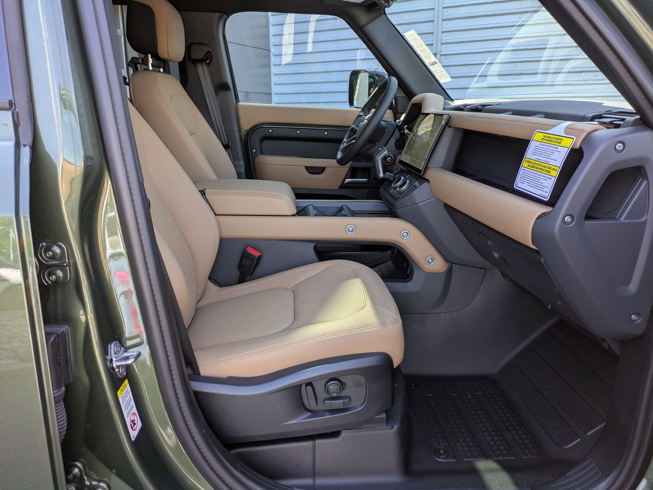 2026 Land Rover Defender X-Dynamic SE - Photo 31