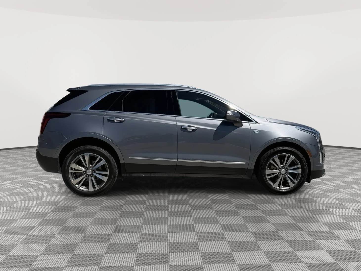 Used 2021  Cadillac AWD Premium Luxury image 13
