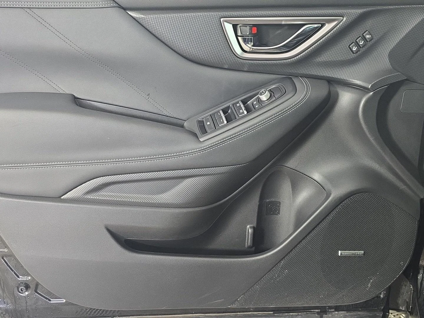 Used 2022 Crystal Black Silica Subaru Touring image 5