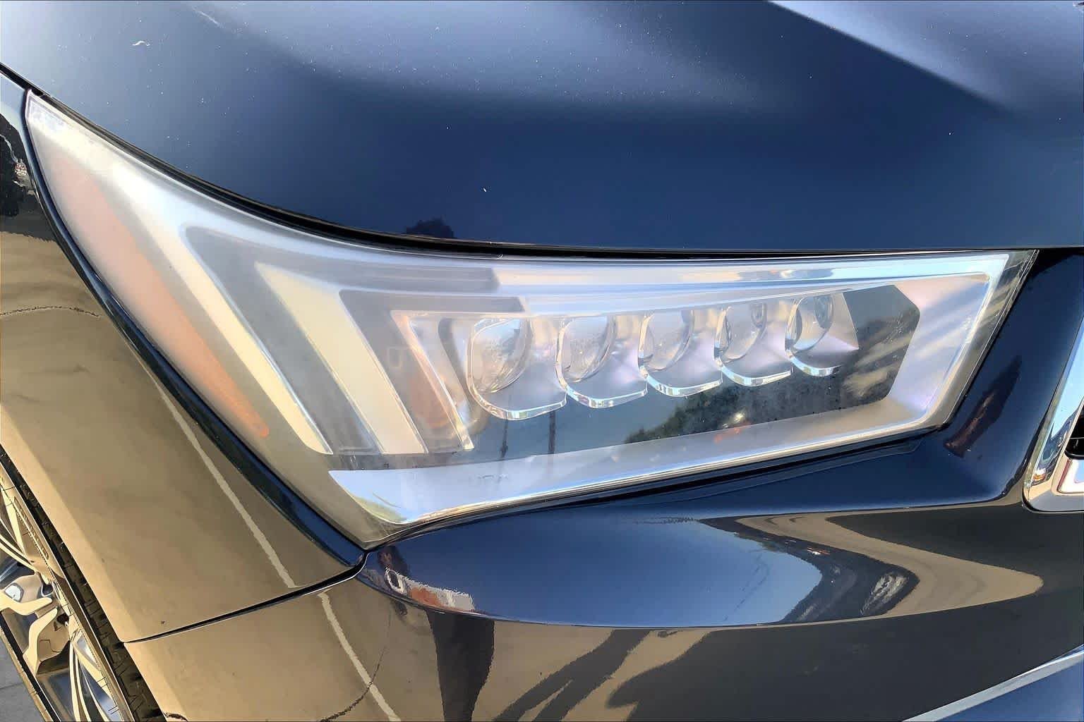 Used 2020 Gunmetal Metallic Acura with Advance Package image 27