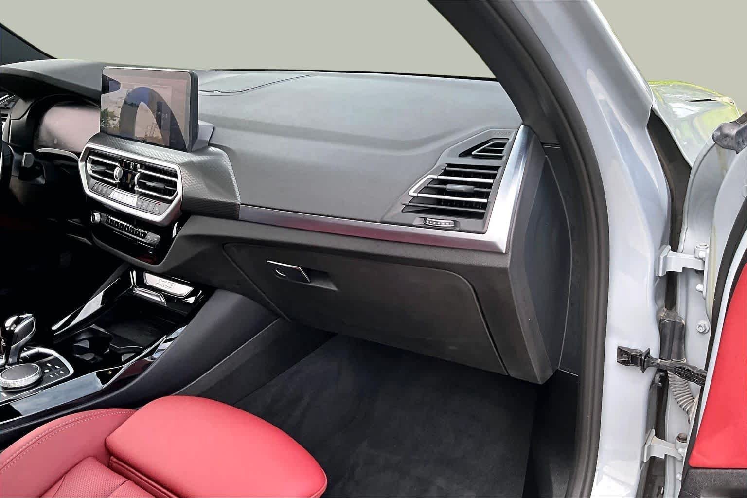 Used 2024 Brooklyn Grey Metallic BMW sDrive30i image 18