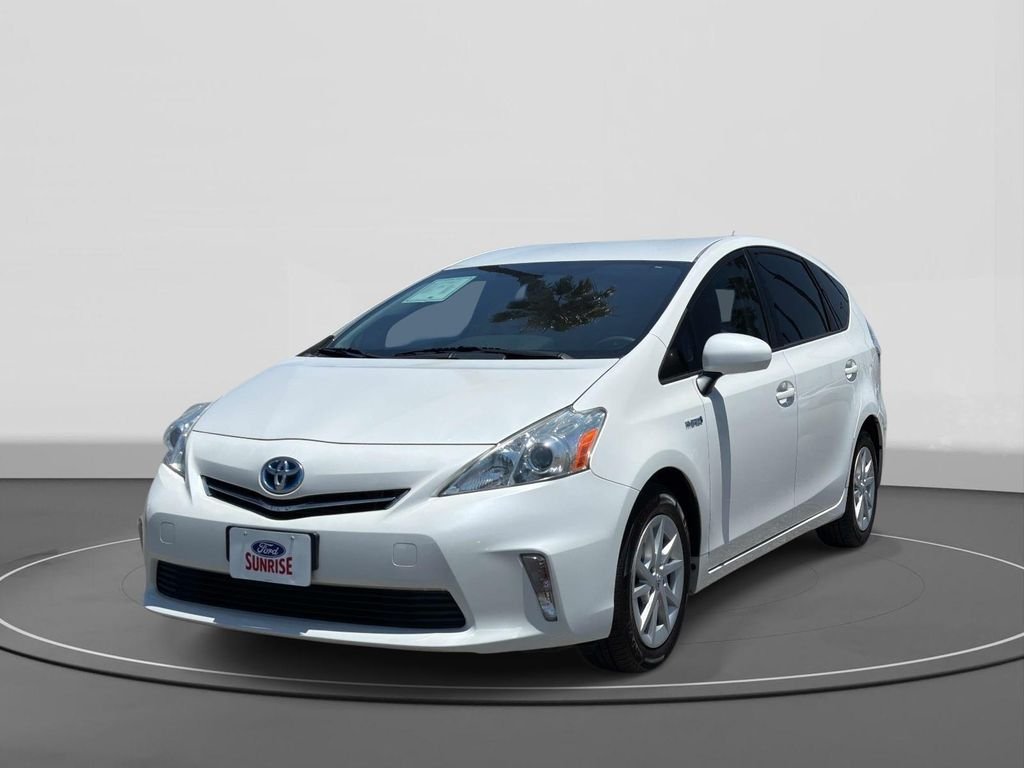 2012 Toyota Prius v Three's photo